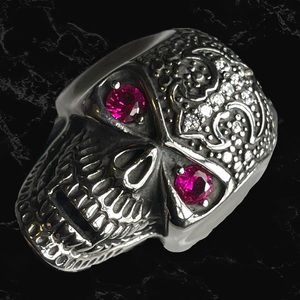 Stainless steel men’s skull ring